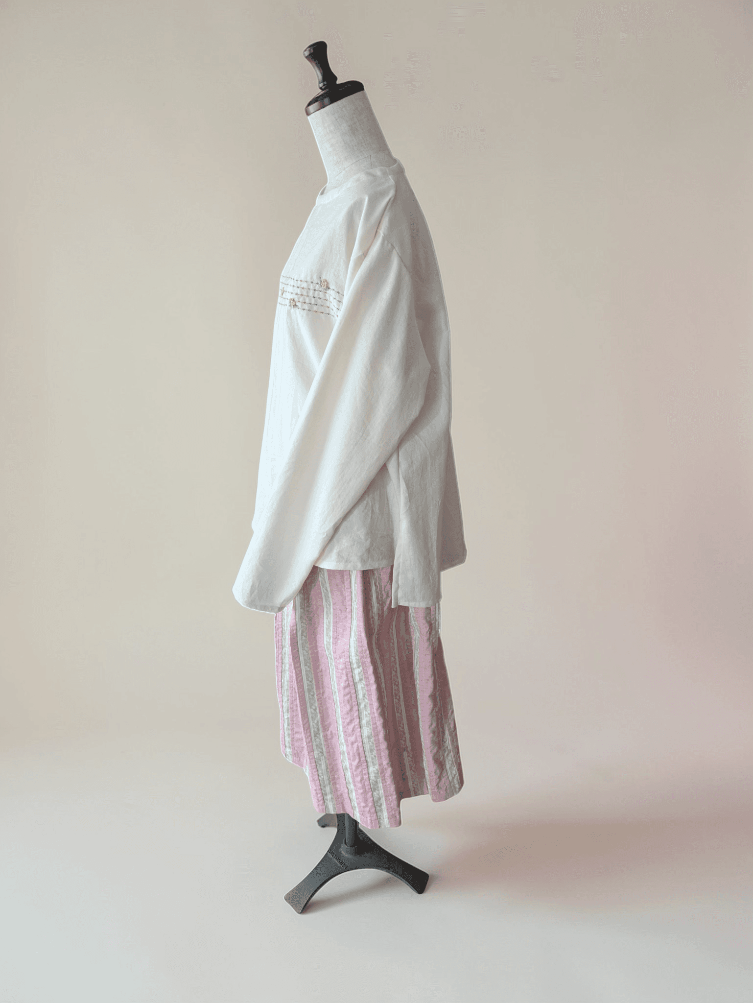 【一点物】【五線紙にミモザ】【袖丈調節可能】やわらか〜オーガニックコットンビエラ〜レディース〜フリーサイズ〜長袖ブラウス | 14枚目