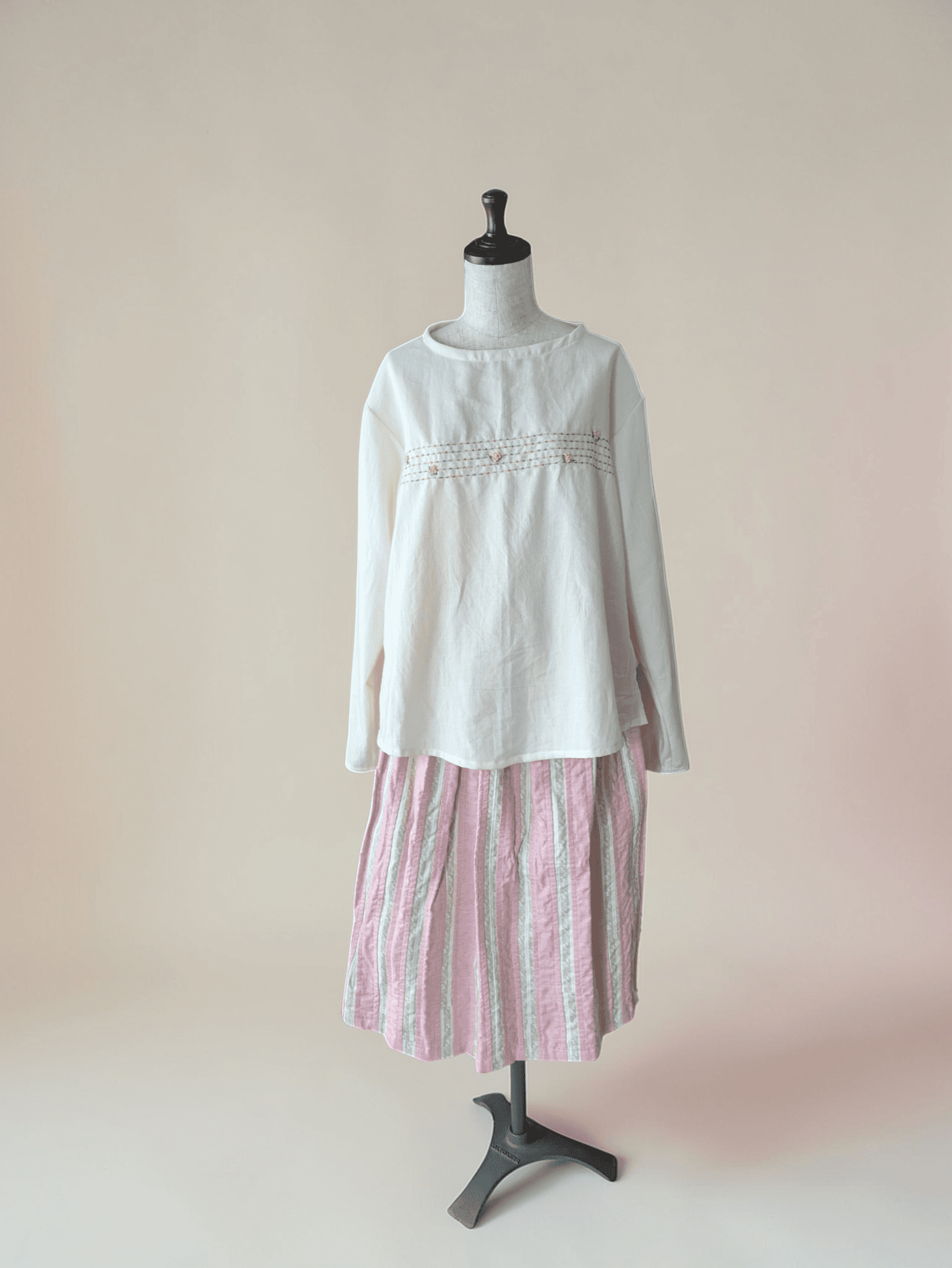 【一点物】【五線紙にミモザ】【袖丈調節可能】やわらか〜オーガニックコットンビエラ〜レディース〜フリーサイズ〜長袖ブラウス | 15枚目