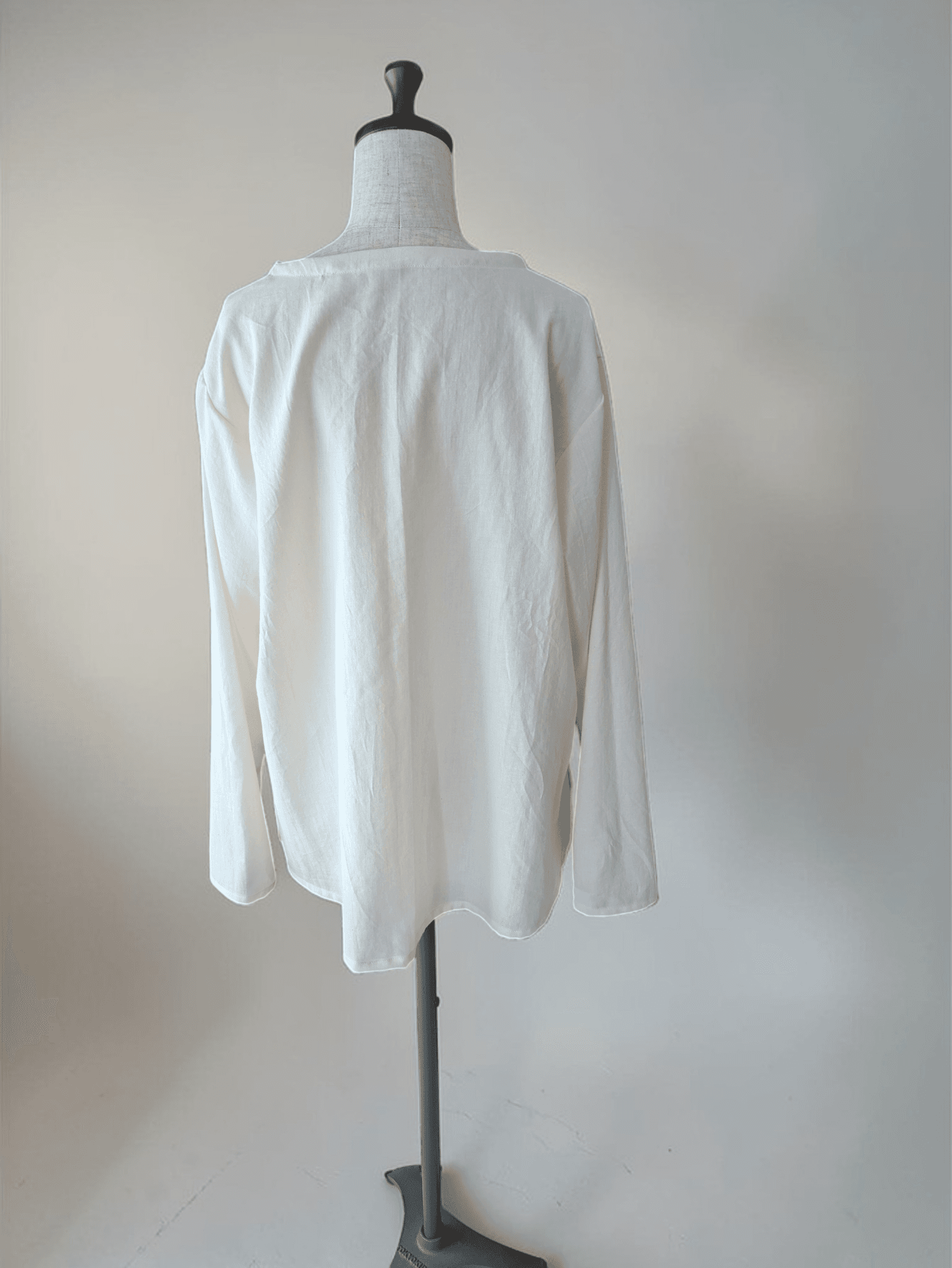 【一点物】【五線紙にミモザ】【袖丈調節可能】やわらか〜オーガニックコットンビエラ〜レディース〜フリーサイズ〜長袖ブラウス | 3枚目