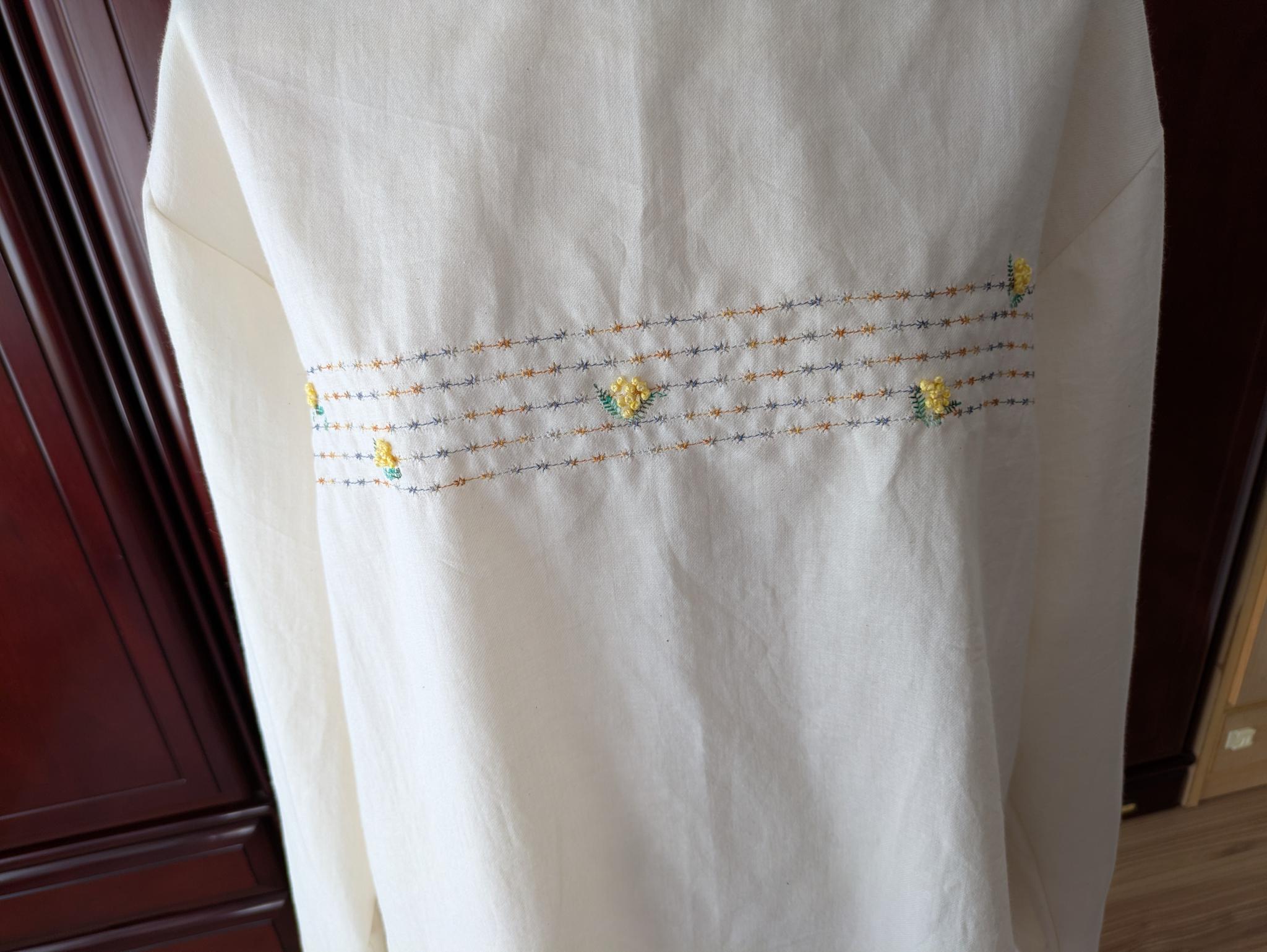 【一点物】【五線紙にミモザ】【袖丈調節可能】やわらか〜オーガニックコットンビエラ〜レディース〜フリーサイズ〜長袖ブラウス | 5枚目