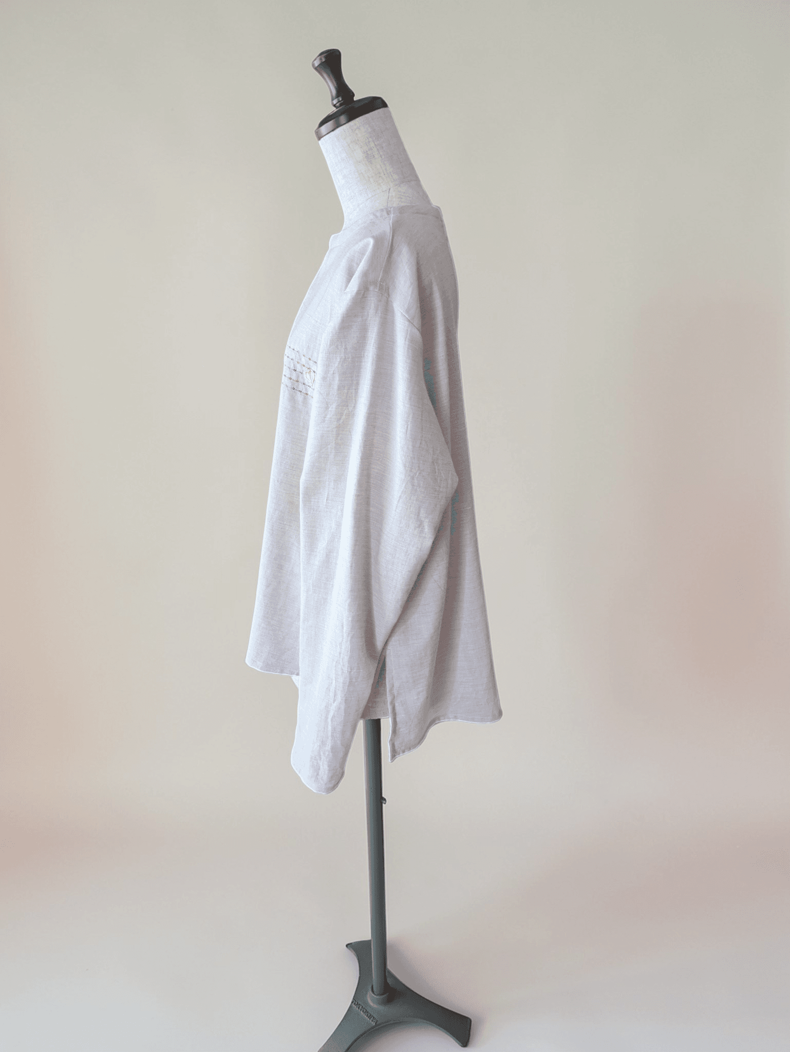 【一点物】【五線紙にさくら】【袖丈調節可能】やわらか〜オーガニックコットンビエラ〜レディース〜フリーサイズ〜長袖ブラウス | 2枚目