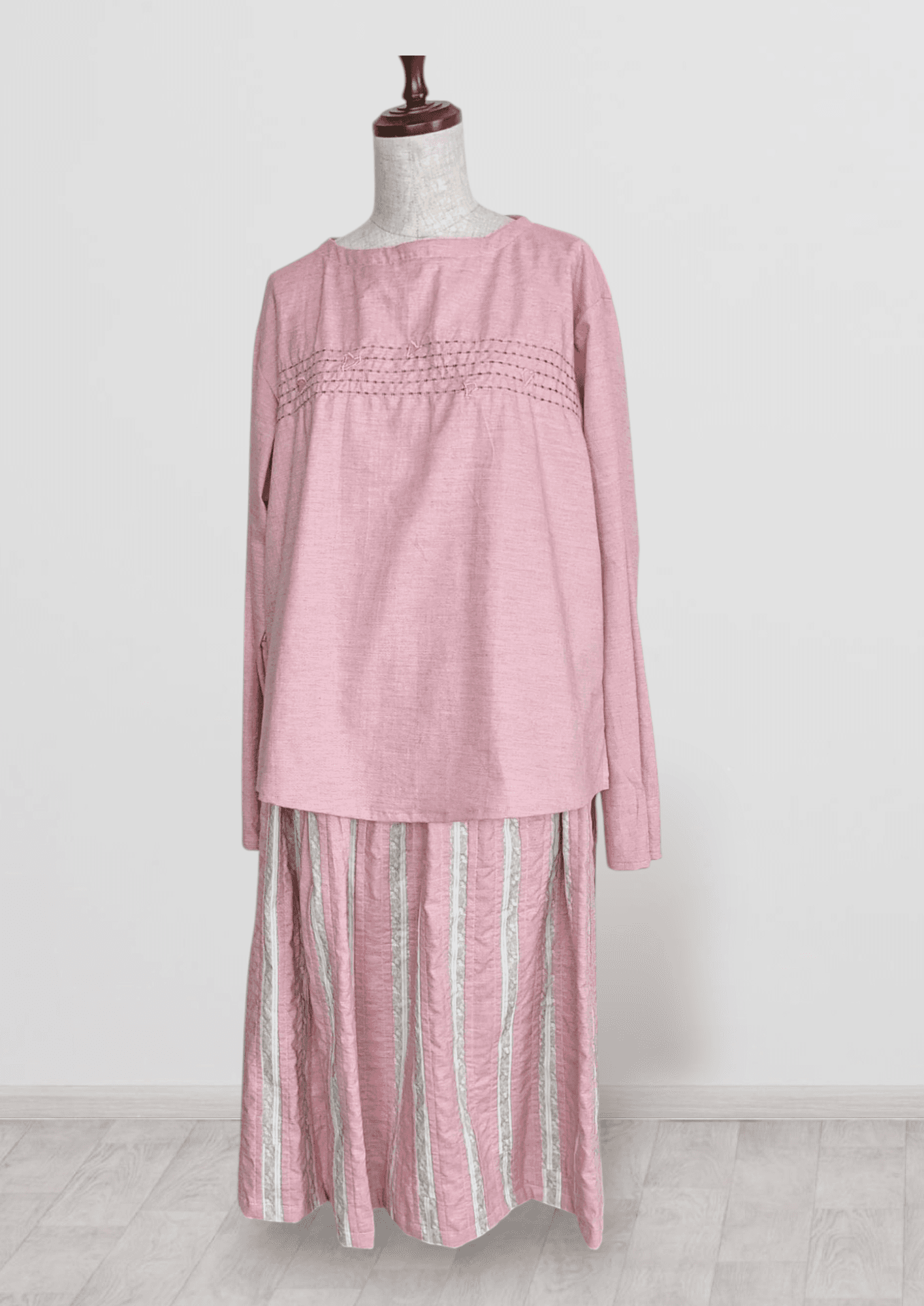 【ひんやりセット2025】桜の花びらがポイント・オーガニックコットンブラウス＆パッチワークストライプのギャザースカート